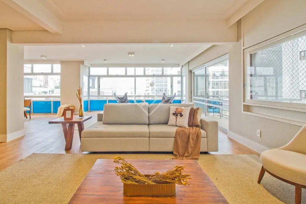 Apartamento com 2 quartos à venda, 210m2 em Higienópolis, São Paulo - SP - imagem 2 Foto 2 de Apartamento com 2 quartos à venda, 210m2 em Higienópolis, São Paulo - SP