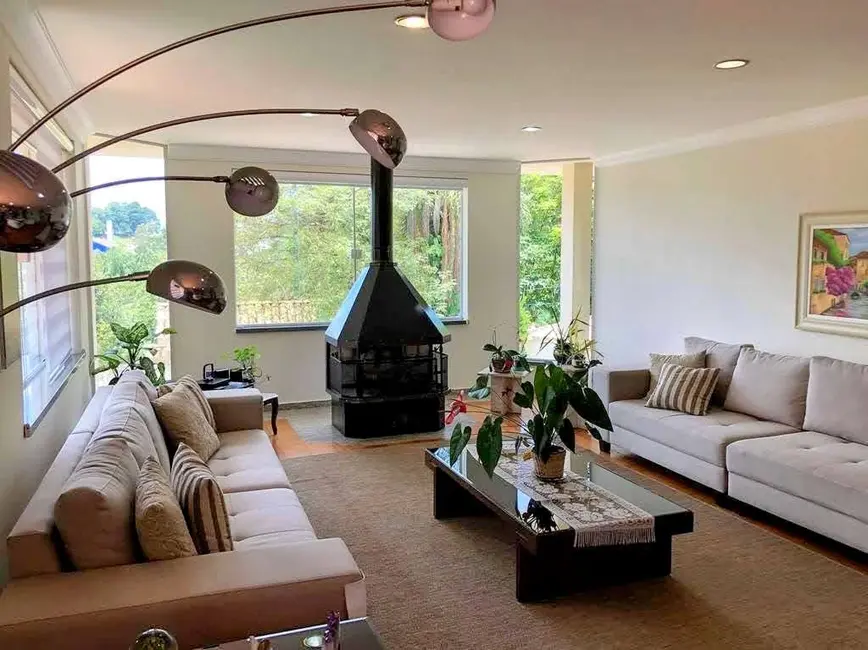 Casa de Condomínio com 4 quartos à venda, 587m2 em Jardim Passárgada I, Cotia - SP - imagem 3 Foto 3 de Casa de Condomínio com 4 quartos à venda, 587m2 em Jardim Passárgada I, Cotia - SP