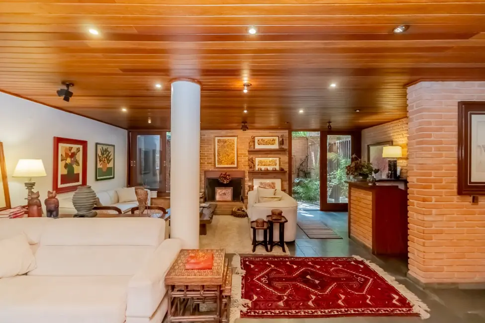 Foto 1 de Casa com 4 quartos para alugar, 310m2 em Indianópolis, São Paulo - SP