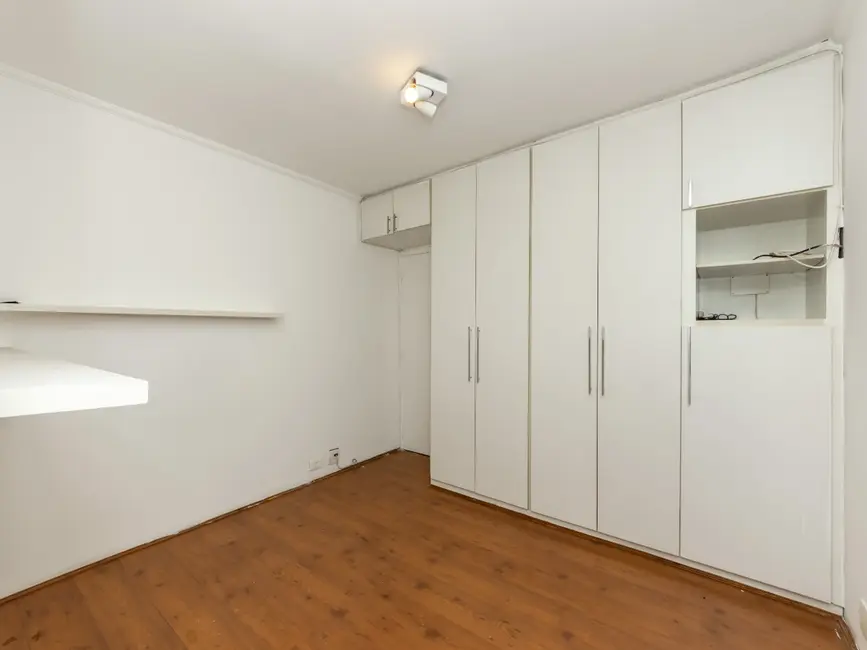 Apartamento com 3 quartos à venda, 97m2 em Moema, São Paulo - SP - imagem 9 Foto 9 de Apartamento com 3 quartos à venda, 97m2 em Moema, São Paulo - SP