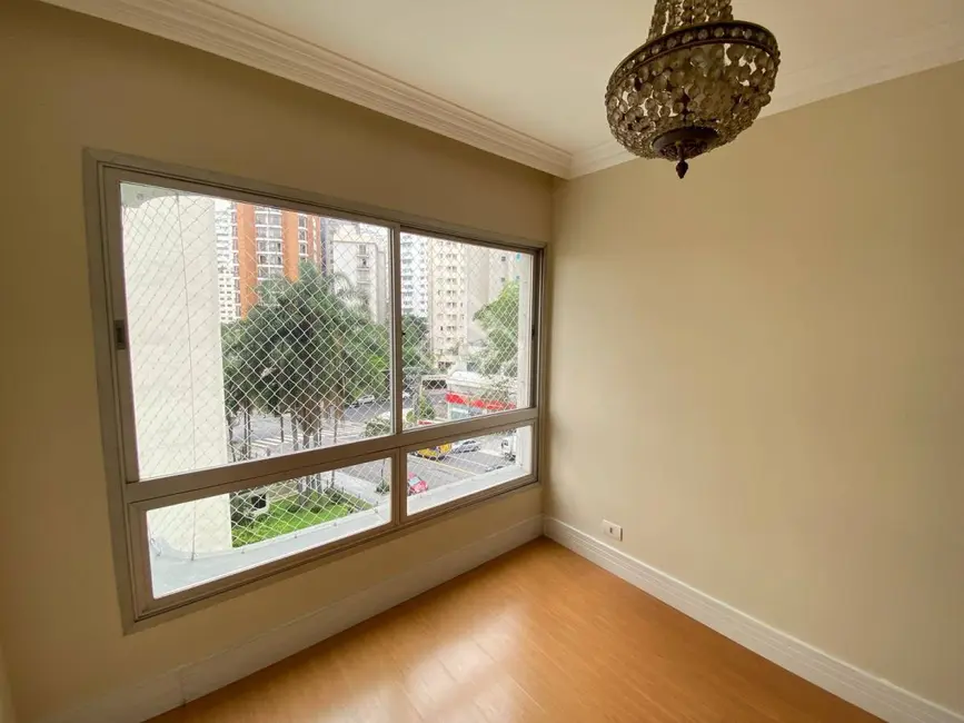 Apartamento com 3 quartos para alugar, 75m2 em Aclimação, São Paulo - SP - imagem 3 Foto 3 de Apartamento com 3 quartos para alugar, 75m2 em Aclimação, São Paulo - SP