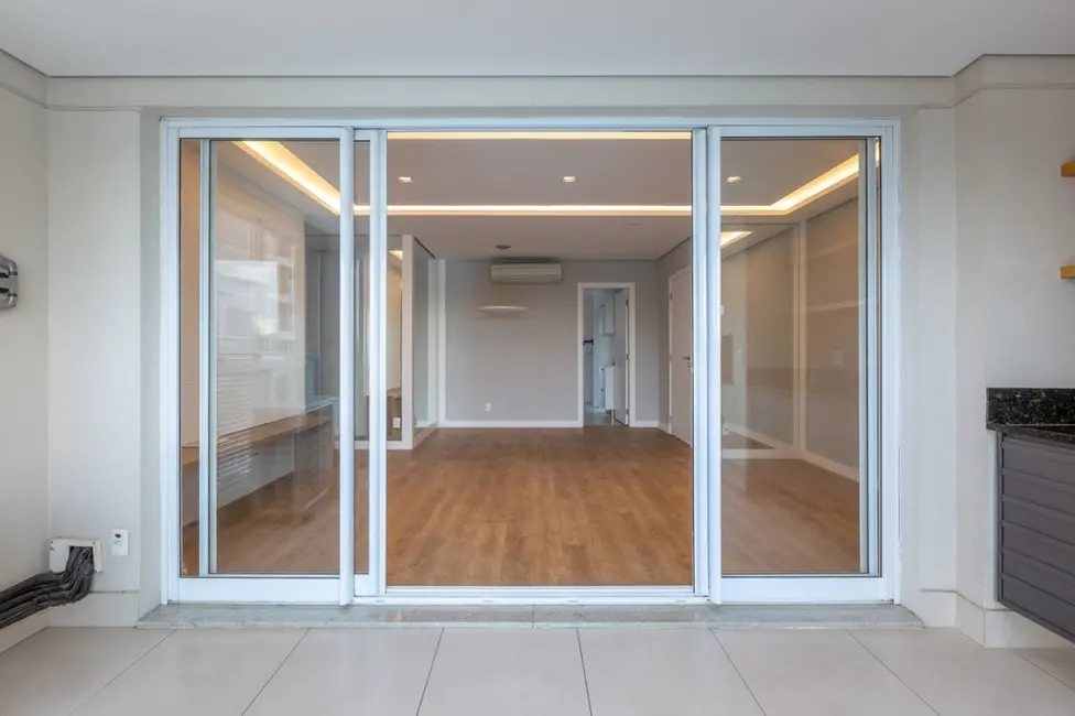 Foto 4 de Apartamento com 3 quartos à venda, 109m2 em Vila Olímpia, São Paulo - SP