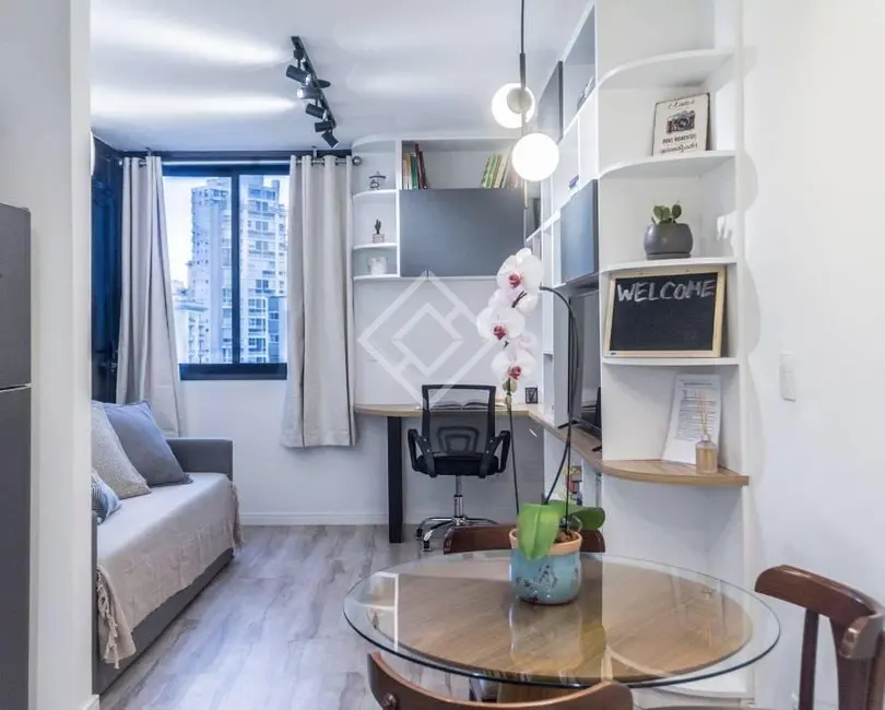 Foto 3 de Apartamento com 1 quarto à venda, 57m2 em Cerqueira César, São Paulo - SP