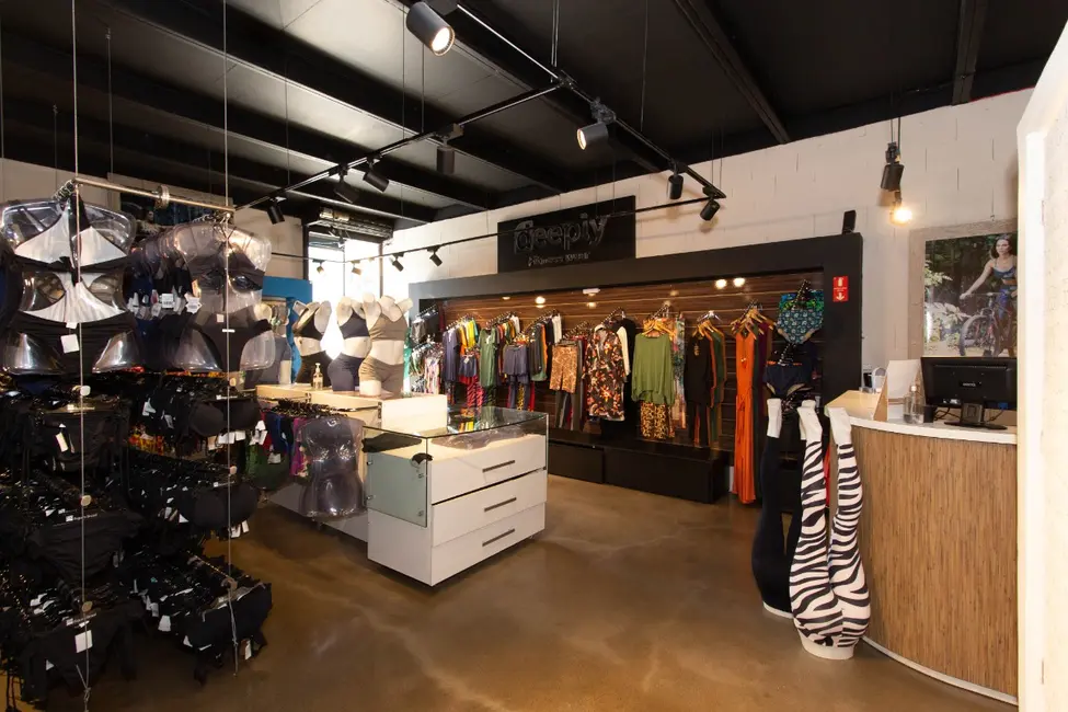 Loja à venda, 320m2 em Moema, São Paulo - SP - imagem 6 Foto 6 de Loja à venda, 320m2 em Moema, São Paulo - SP