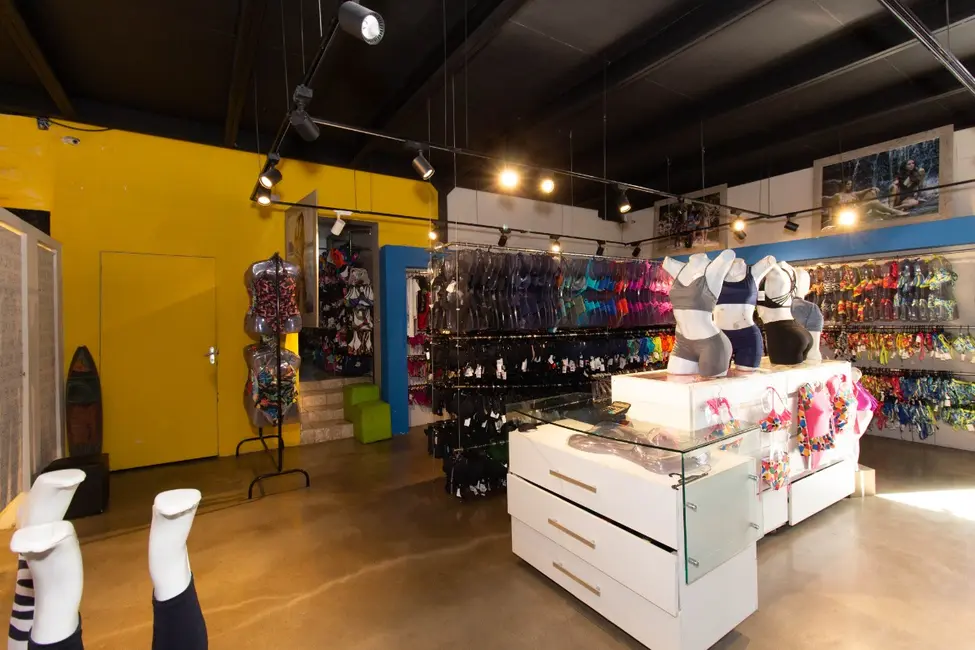 Loja à venda, 320m2 em Moema, São Paulo - SP - imagem 4 Foto 4 de Loja à venda, 320m2 em Moema, São Paulo - SP