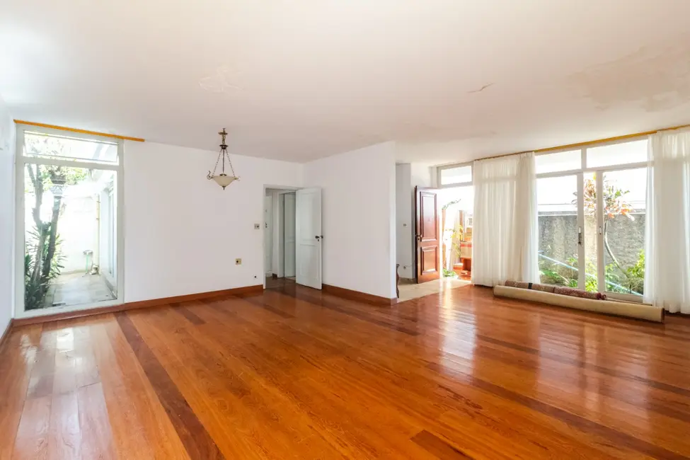 Foto 1 de Casa com 4 quartos à venda, 307m2 em Jardim Brasil (Zona Sul), São Paulo - SP