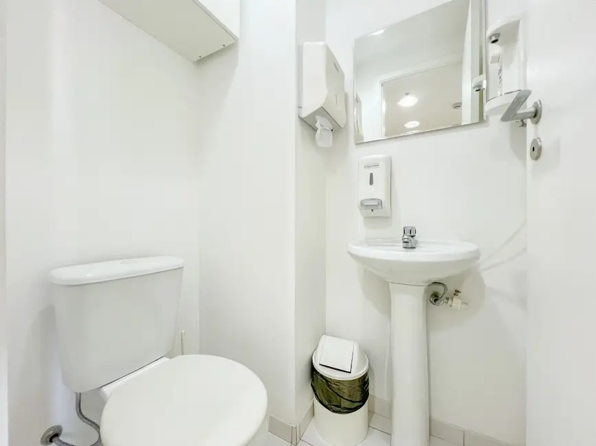 Sala Comercial à venda, 30m2 em Vila Mariana, São Paulo - SP - imagem 4 Foto 4 de Sala Comercial à venda, 30m2 em Vila Mariana, São Paulo - SP