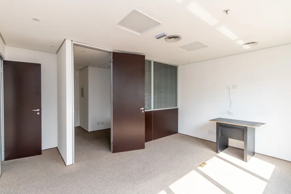 Sala Comercial à venda, 180m2 em Jardim Paulista, São Paulo - SP - imagem 5 Foto 5 de Sala Comercial à venda, 180m2 em Jardim Paulista, São Paulo - SP