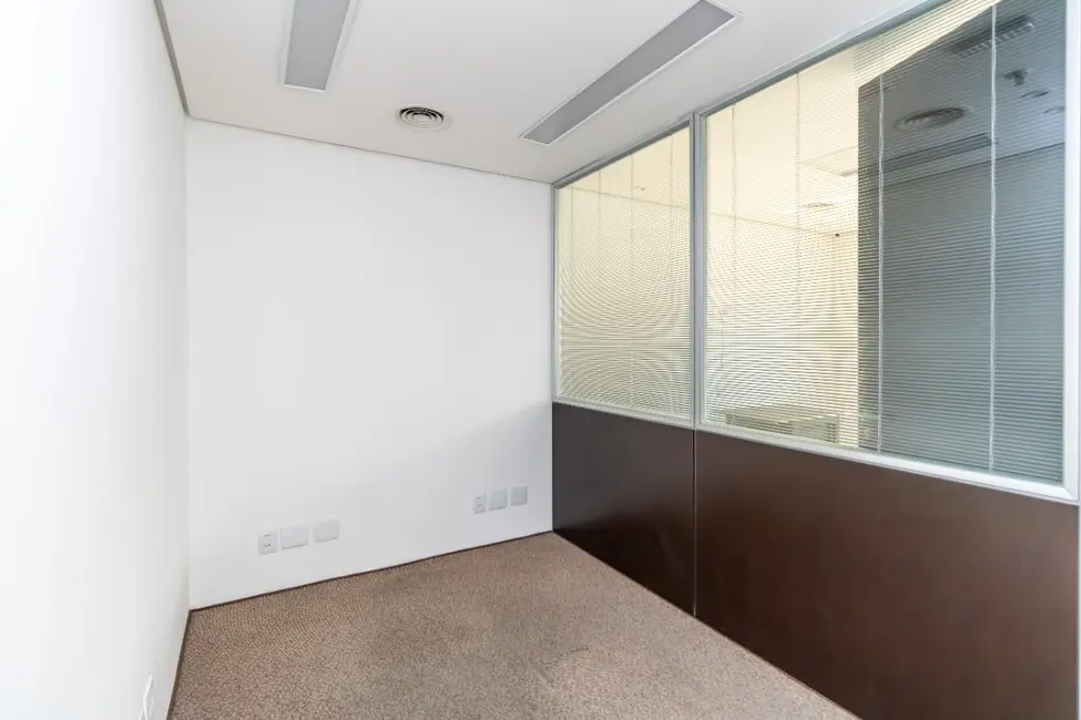 Sala Comercial à venda, 180m2 em Jardim Paulista, São Paulo - SP - imagem 7 Foto 7 de Sala Comercial à venda, 180m2 em Jardim Paulista, São Paulo - SP