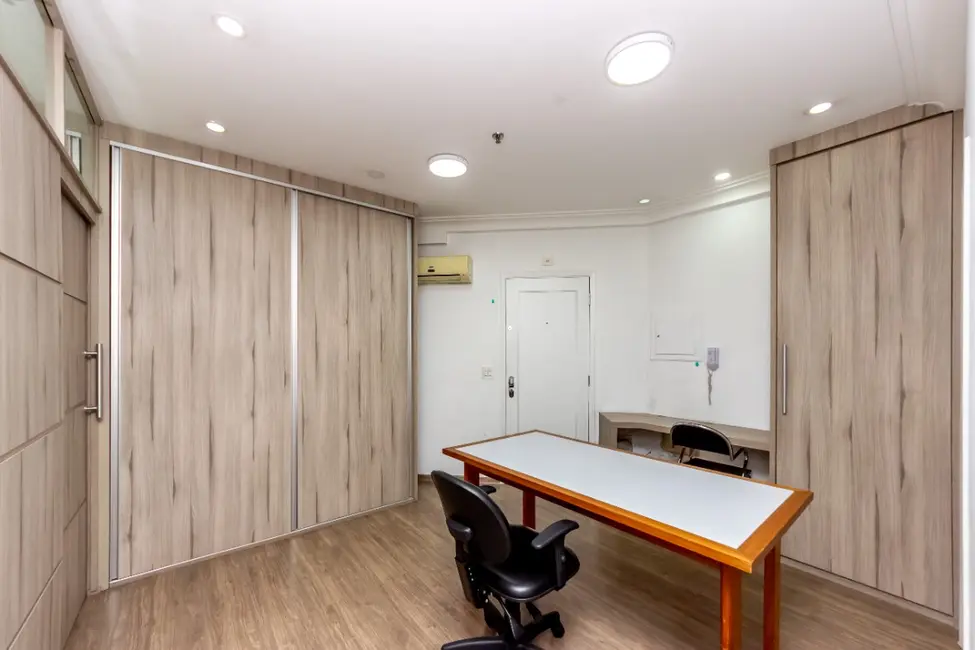 Sala Comercial à venda, 44m2 em Santo Amaro, São Paulo - SP - imagem 4 Foto 4 de Sala Comercial à venda, 44m2 em Santo Amaro, São Paulo - SP