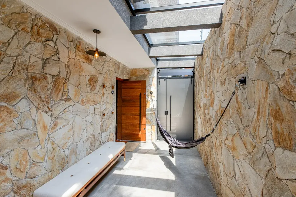 Sobrado com 3 quartos à venda, 186m2 em Vila Madalena, São Paulo - SP - imagem 3 Foto 3 de Sobrado com 3 quartos à venda, 186m2 em Vila Madalena, São Paulo - SP