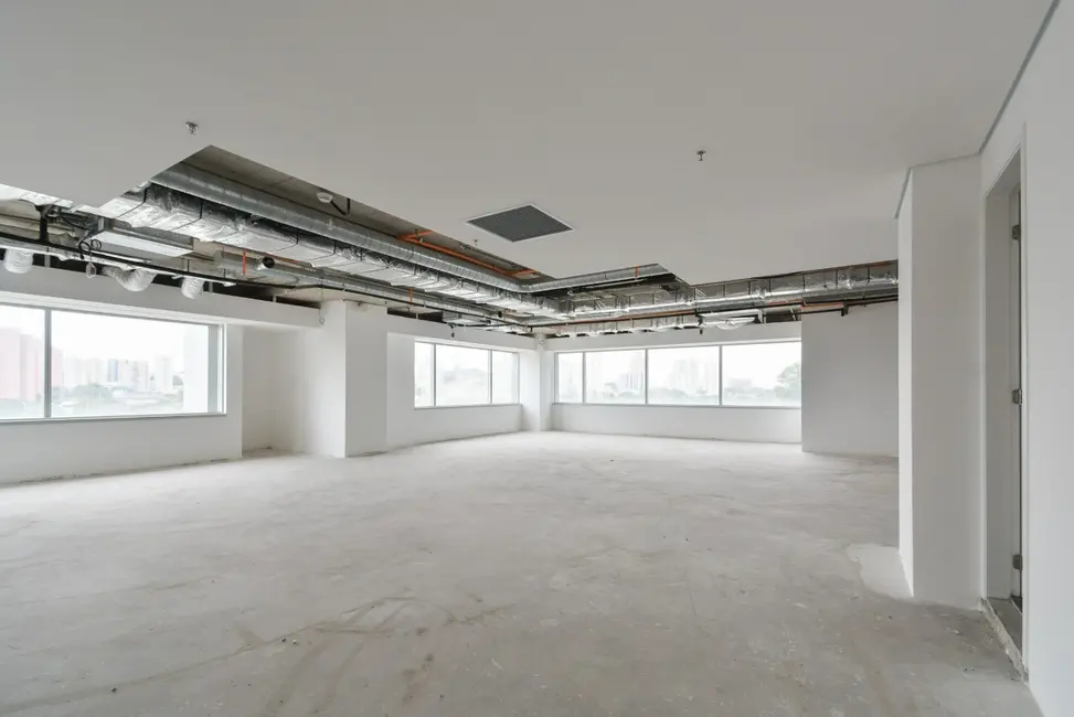Sala Comercial à venda, 225m2 em Ponte Pequena, São Paulo - SP - imagem 1 Foto 1 de Sala Comercial à venda, 225m2 em Ponte Pequena, São Paulo - SP