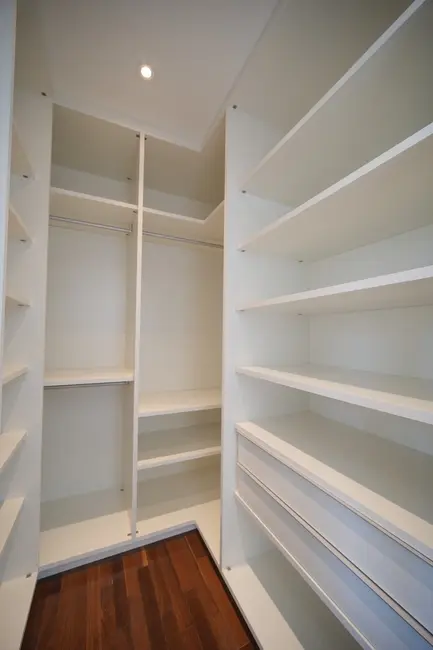 Foto 8 de Casa de Condomínio com 4 quartos à venda, 334m2 em Real Parque, São Paulo - SP