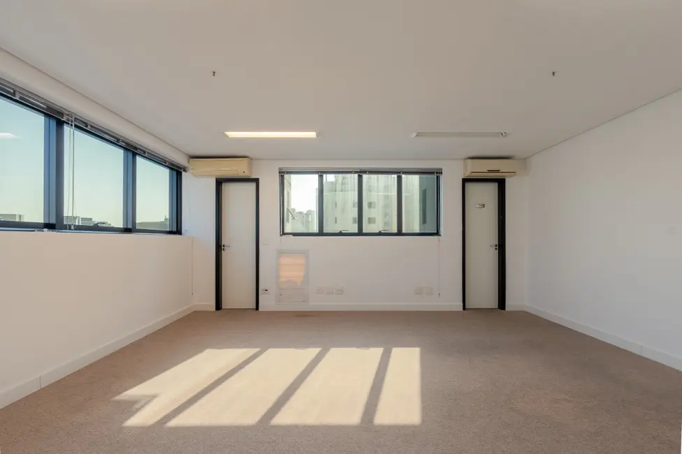 Foto 1 de Sala Comercial à venda, 34m2 em Vila Uberabinha, São Paulo - SP