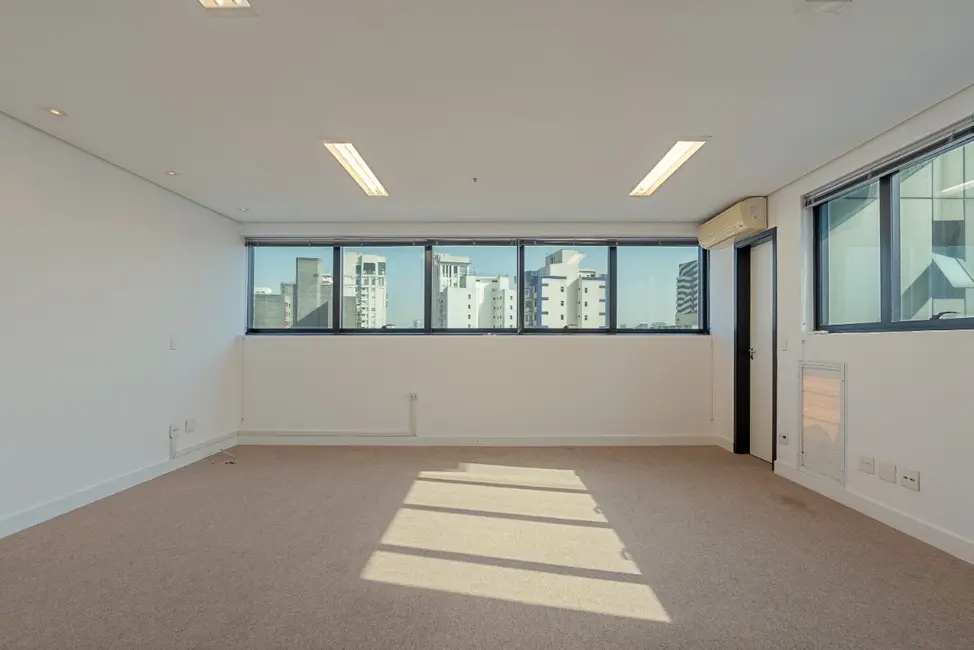 Foto 7 de Sala Comercial à venda, 34m2 em Vila Uberabinha, São Paulo - SP