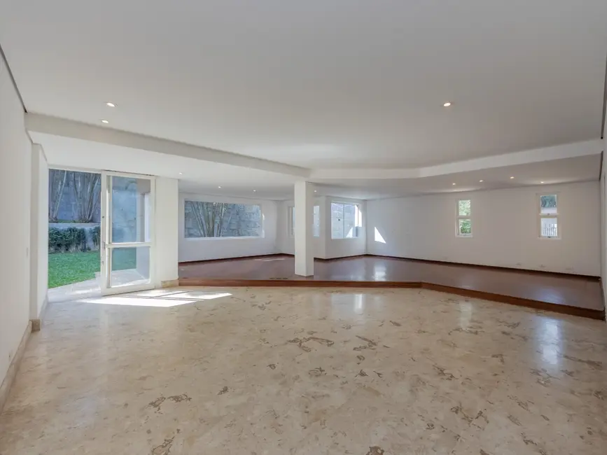 Foto 9 de Casa com 4 quartos à venda, 800m2 em Vila Tramontano, São Paulo - SP