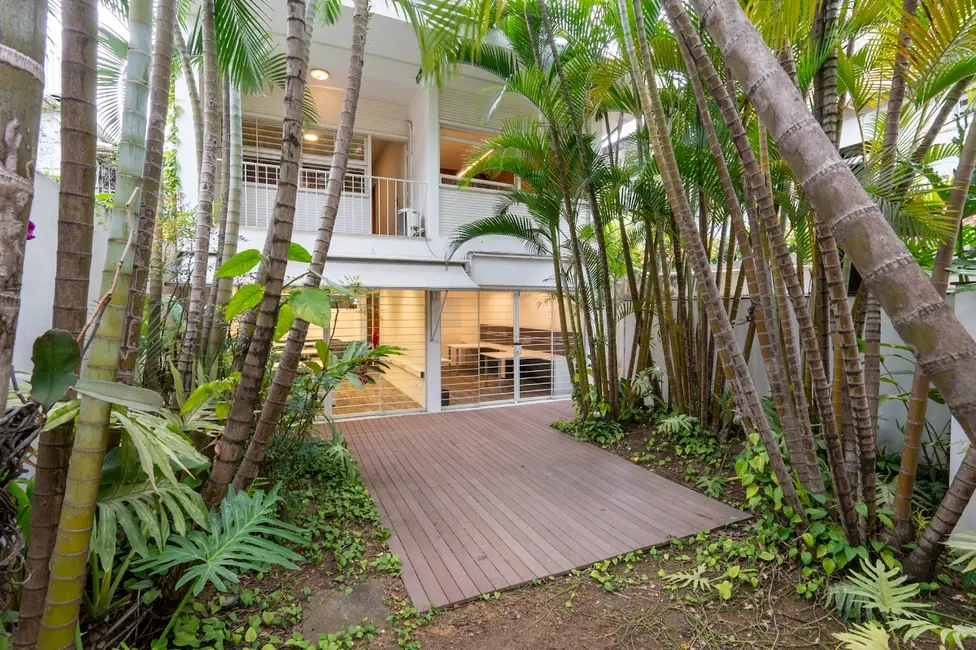 Sobrado com 3 quartos à venda, 216m2 em Jardim Paulistano, São Paulo - SP - imagem 8 Foto 8 de Sobrado com 3 quartos à venda, 216m2 em Jardim Paulistano, São Paulo - SP