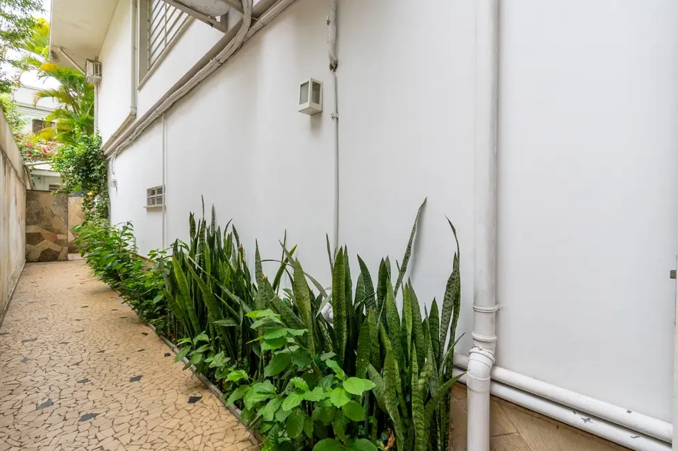 Sobrado com 3 quartos à venda, 216m2 em Jardim Paulistano, São Paulo - SP - imagem 6 Foto 6 de Sobrado com 3 quartos à venda, 216m2 em Jardim Paulistano, São Paulo - SP