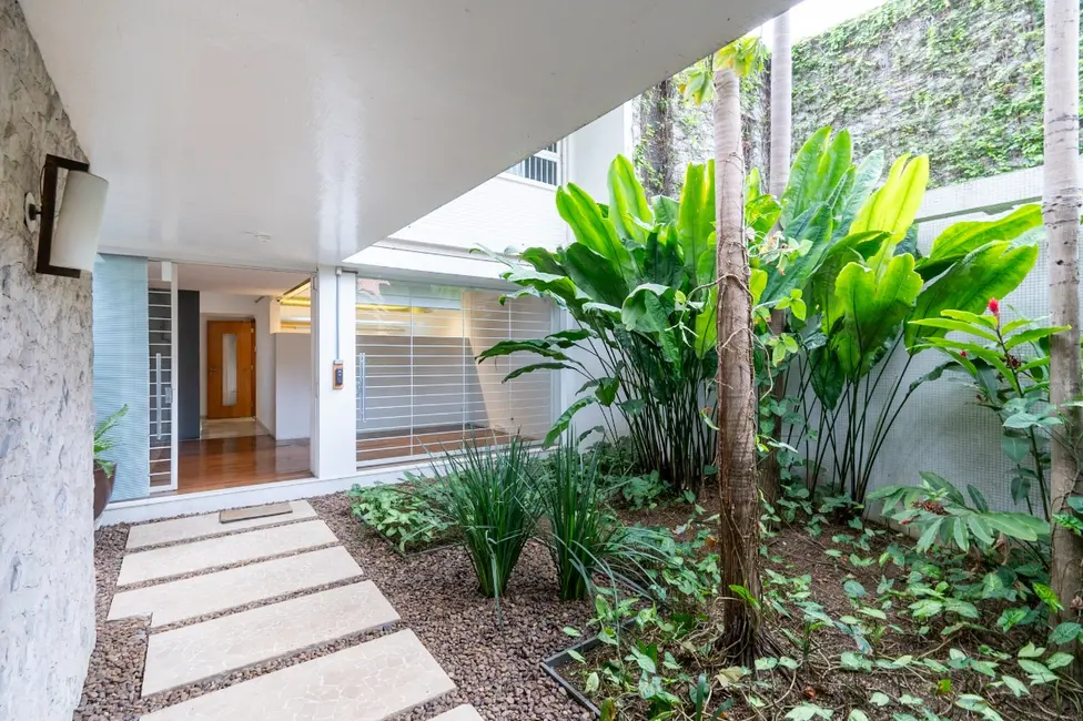 Sobrado com 3 quartos à venda, 216m2 em Jardim Paulistano, São Paulo - SP - imagem 3 Foto 3 de Sobrado com 3 quartos à venda, 216m2 em Jardim Paulistano, São Paulo - SP