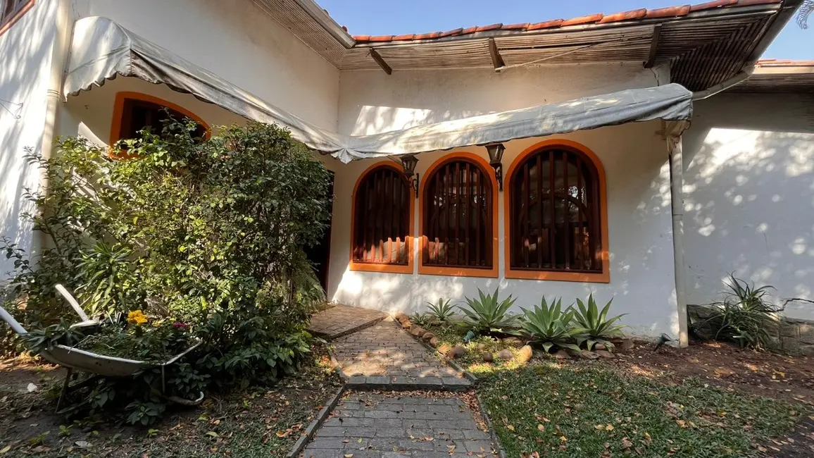 Casa com 4 quartos à venda, 400m2 em Alto de Pinheiros, São Paulo - SP - imagem 5 Foto 5 de Casa com 4 quartos à venda, 400m2 em Alto de Pinheiros, São Paulo - SP