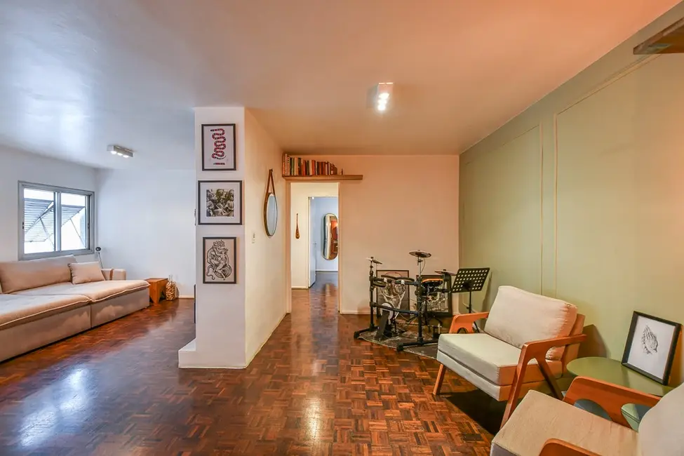 Foto 2 de Apartamento com 2 quartos à venda, 107m2 em Itaim Bibi, São Paulo - SP