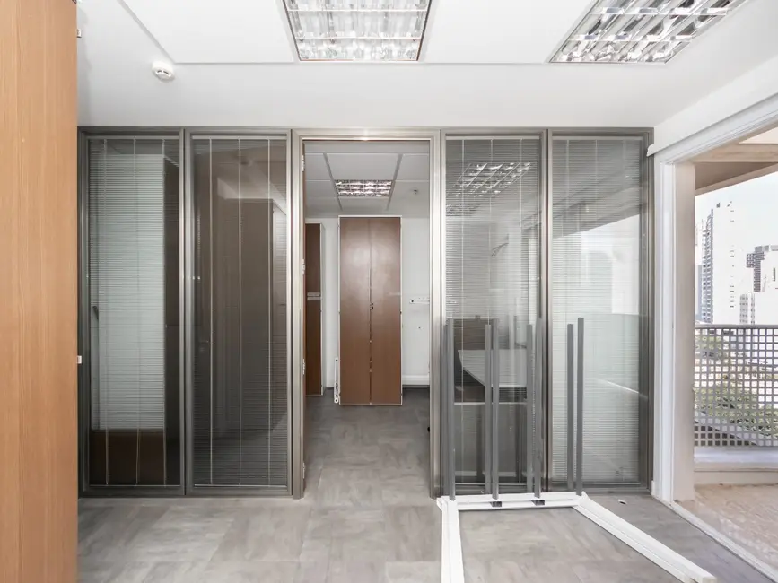Sala Comercial à venda, 41m2 em São Paulo - SP - imagem 1 Foto 1 de Sala Comercial à venda, 41m2 em São Paulo - SP