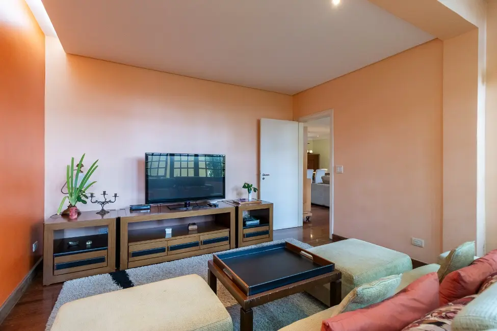 Casa com 4 quartos à venda, 440m2 em Jardim Prudência, São Paulo - SP - imagem 8 Foto 8 de Casa com 4 quartos à venda, 440m2 em Jardim Prudência, São Paulo - SP