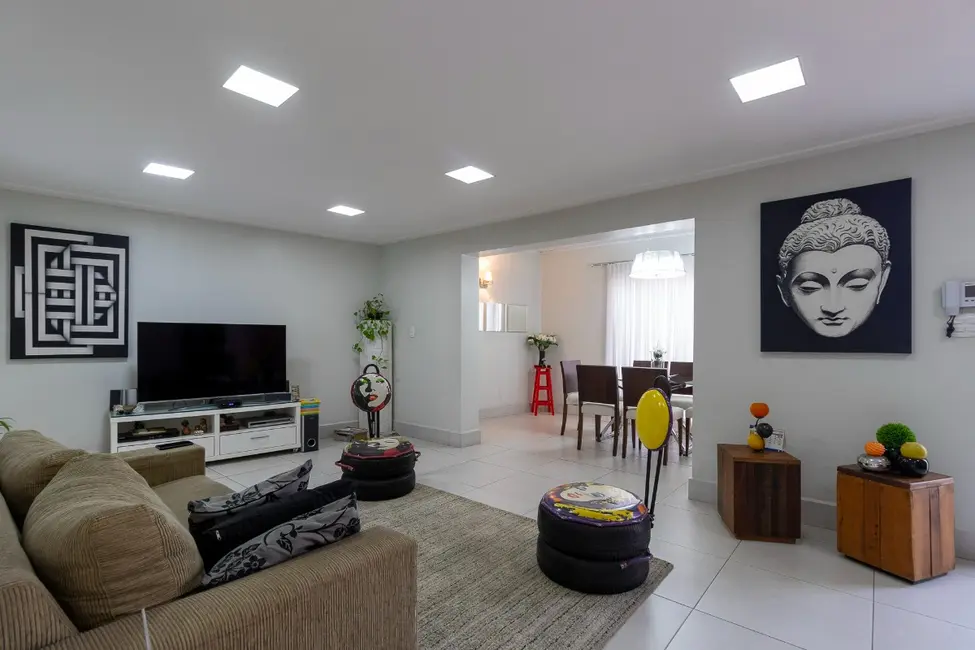 Foto 3 de Casa com 3 quartos à venda, 220m2 em Vila Monumento, São Paulo - SP