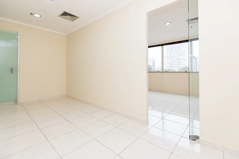 Sala Comercial à venda, 33m2 em Chácara Santo Antônio (Zona Sul), São Paulo - SP - imagem 7 Foto 7 de Sala Comercial à venda, 33m2 em Chácara Santo Antônio (Zona Sul), São Paulo - SP