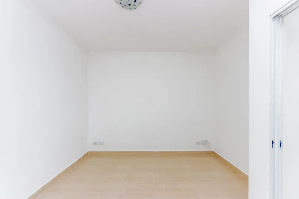 Foto 8 de Casa de Condomínio com 2 quartos à venda, 67m2 em Jardim Colorado, São Paulo - SP