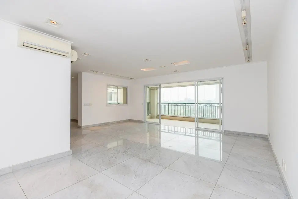 Foto 2 de Apartamento com 3 quartos à venda, 190m2 em Jardim Paulista, São Paulo - SP