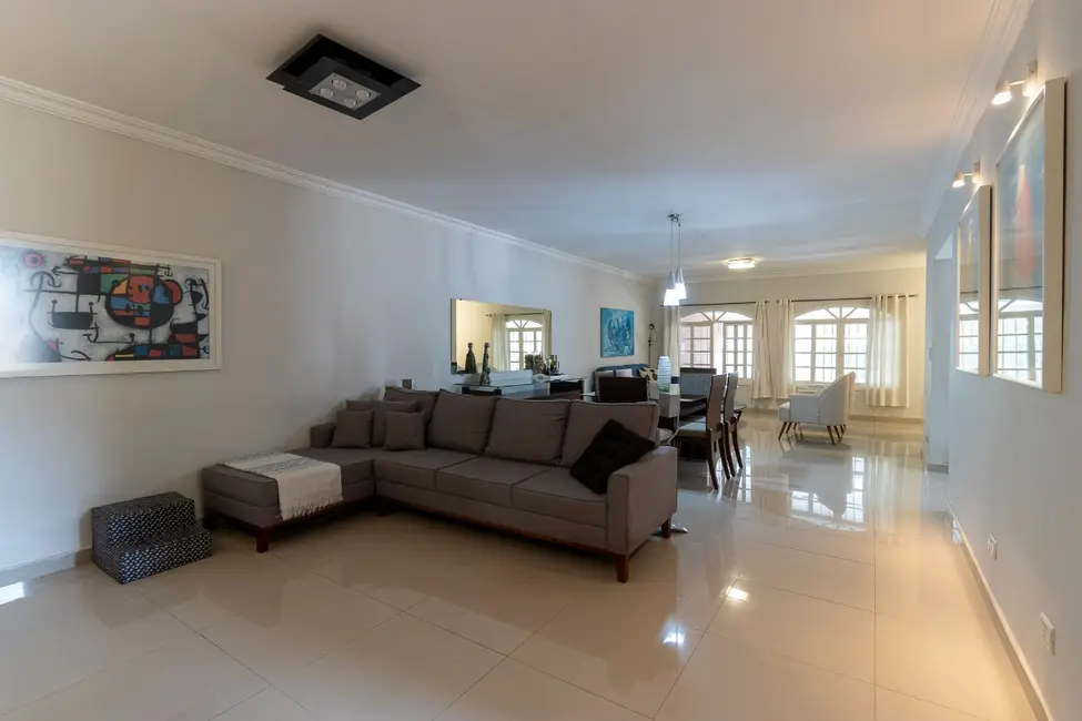 Foto 8 de Sobrado com 3 quartos à venda, 280m2 em Jardim Icaraí, São Paulo - SP