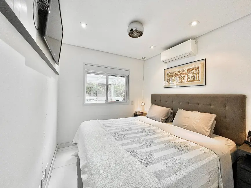 Apartamento com 2 quartos à venda, 98m2 em Aclimação, São Paulo - SP - imagem 3 Foto 3 de Apartamento com 2 quartos à venda, 98m2 em Aclimação, São Paulo - SP