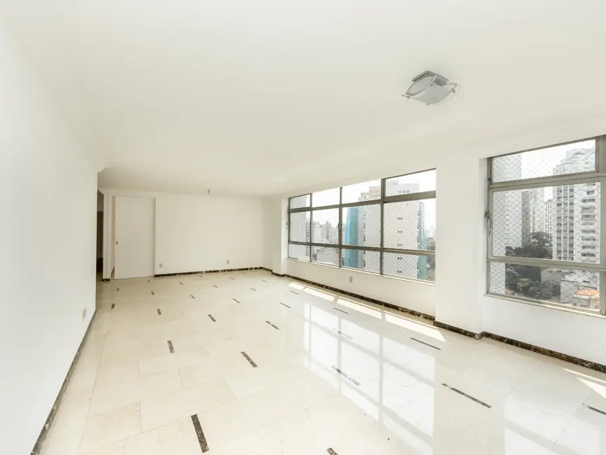 Apartamento com 3 quartos à venda, 190m2 em Jardim Paulista, São Paulo - SP - imagem 5 Foto 5 de Apartamento com 3 quartos à venda, 190m2 em Jardim Paulista, São Paulo - SP