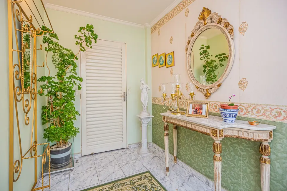 Sobrado com 3 quartos à venda, 240m2 em Mirandópolis, São Paulo - SP - imagem 2 Foto 2 de Sobrado com 3 quartos à venda, 240m2 em Mirandópolis, São Paulo - SP