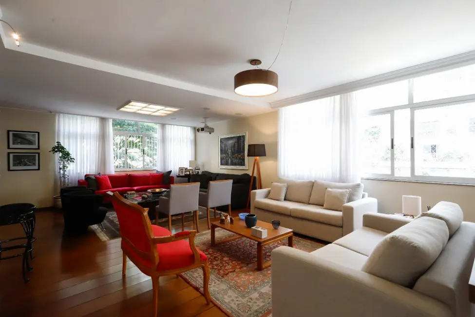 Foto 1 de Apartamento com 3 quartos para alugar, 198m2 em Higienópolis, São Paulo - SP