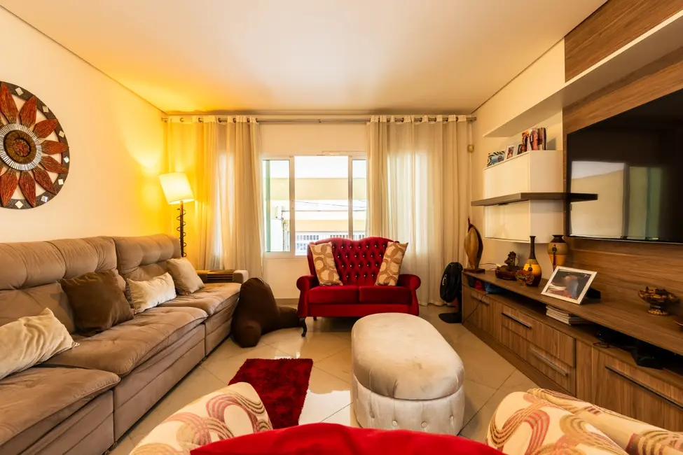 Sobrado com 4 quartos à venda, 229m2 em Vila Gumercindo, São Paulo - SP - imagem 3 Foto 3 de Sobrado com 4 quartos à venda, 229m2 em Vila Gumercindo, São Paulo - SP