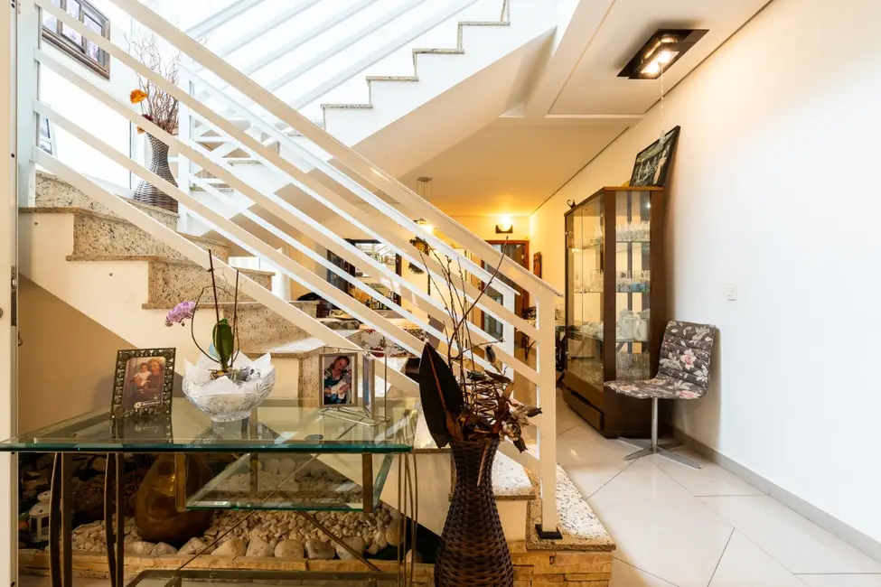 Sobrado com 4 quartos à venda, 229m2 em Vila Gumercindo, São Paulo - SP - imagem 6 Foto 6 de Sobrado com 4 quartos à venda, 229m2 em Vila Gumercindo, São Paulo - SP