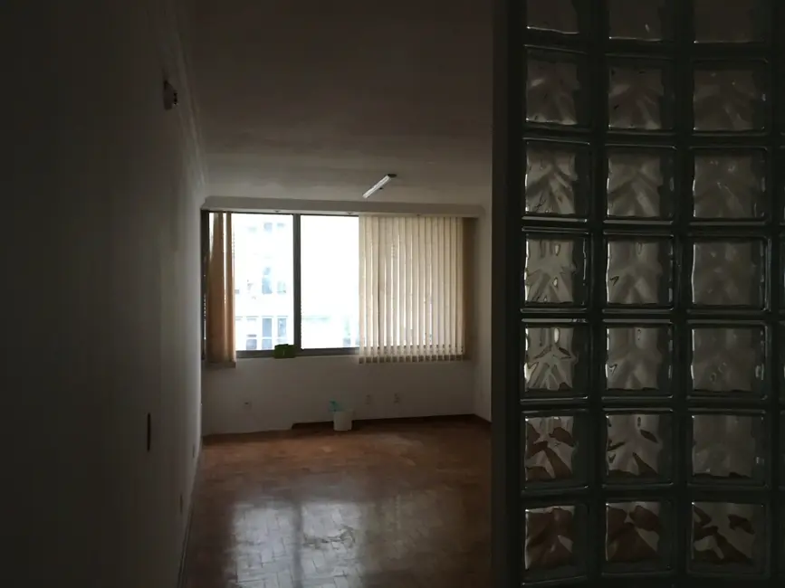 Sala Comercial à venda, 32m2 em Cerqueira César, São Paulo - SP - imagem 5 Foto 5 de Sala Comercial à venda, 32m2 em Cerqueira César, São Paulo - SP