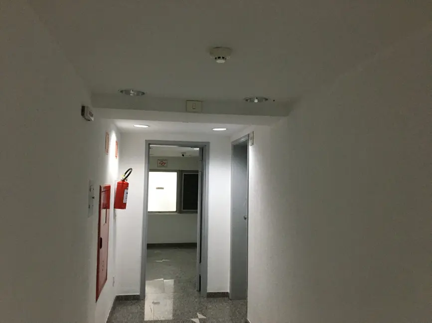 Sala Comercial à venda, 32m2 em Cerqueira César, São Paulo - SP - imagem 9 Foto 9 de Sala Comercial à venda, 32m2 em Cerqueira César, São Paulo - SP