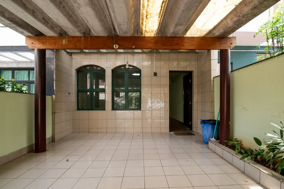 Casa com 4 quartos à venda, 236m2 em Alto da Lapa, São Paulo - SP - imagem 3 Foto 3 de Casa com 4 quartos à venda, 236m2 em Alto da Lapa, São Paulo - SP