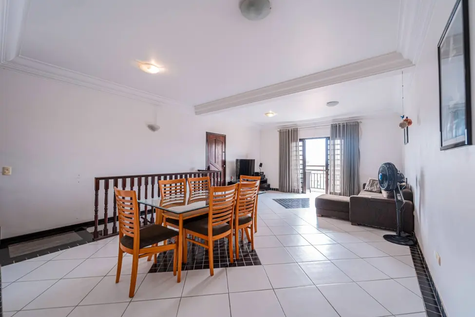 Foto 2 de Casa com 3 quartos à venda, 305m2 em Vila Morse, São Paulo - SP