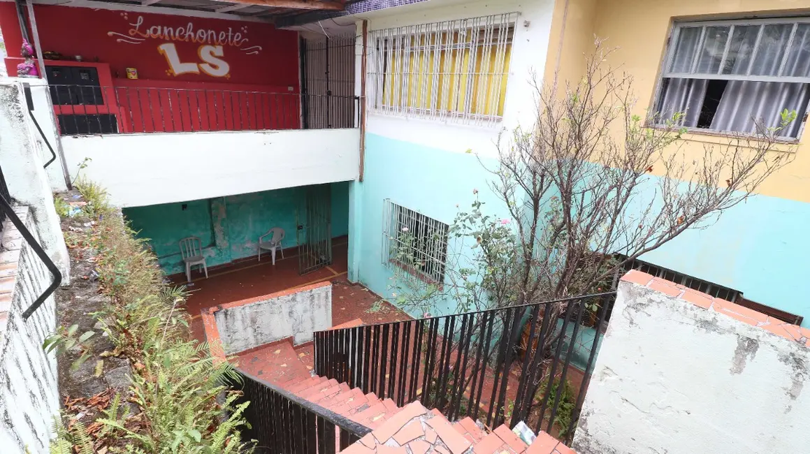 Foto 3 de Casa com 4 quartos à venda, 197m2 em Parque Peruche, São Paulo - SP