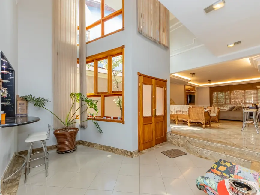 Foto 1 de Sobrado com 3 quartos à venda, 434m2 em Conjunto Residencial Santa Terezinha, São Paulo - SP