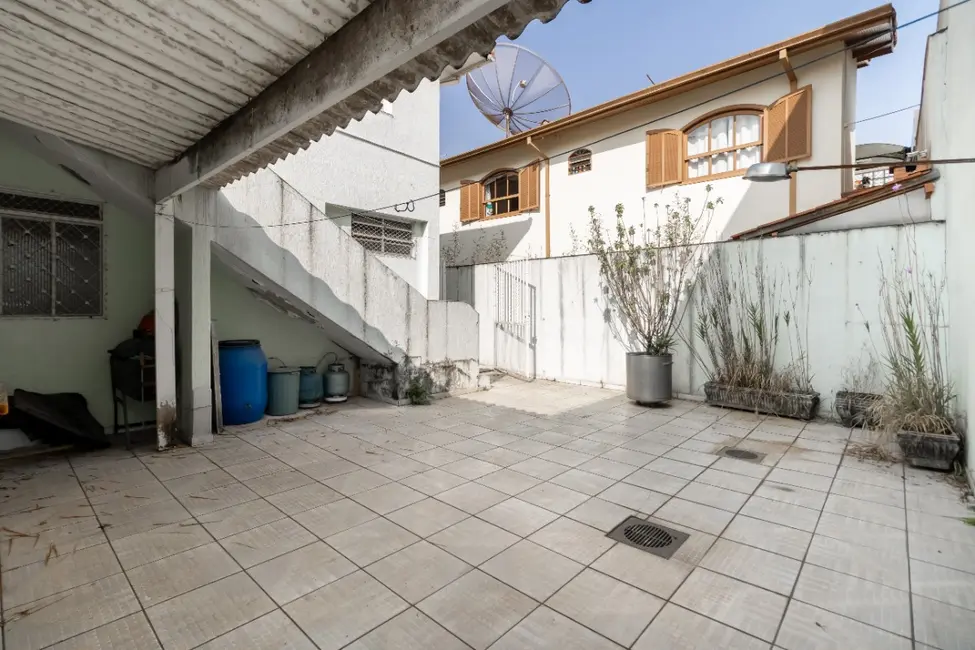 Foto 4 de Casa com 4 quartos à venda, 170m2 em Conjunto Residencial Santa Terezinha, São Paulo - SP