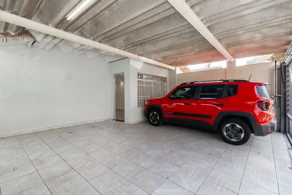 Foto 3 de Casa com 4 quartos à venda, 170m2 em Conjunto Residencial Santa Terezinha, São Paulo - SP