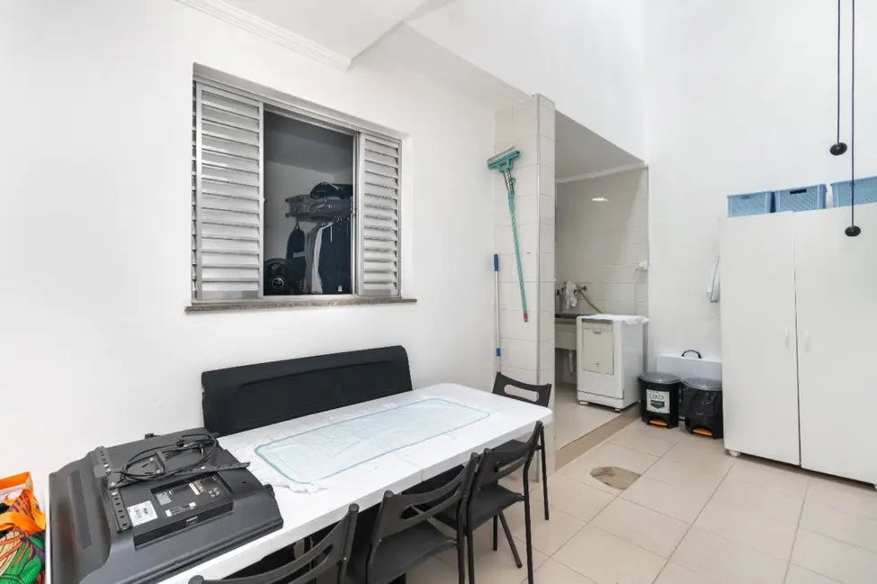 Foto 9 de Sobrado com 4 quartos à venda, 163m2 em Conjunto Residencial Santa Terezinha, São Paulo - SP