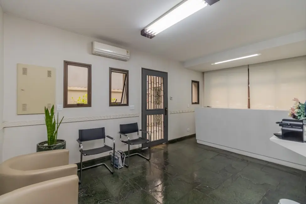 Foto 3 de Casa à venda, 444m2 em Mirandópolis, São Paulo - SP