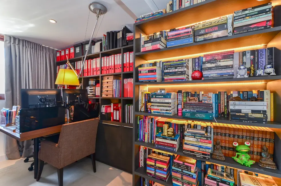 Foto 6 de Apartamento com 4 quartos à venda, 170m2 em Jardim das Bandeiras, São Paulo - SP