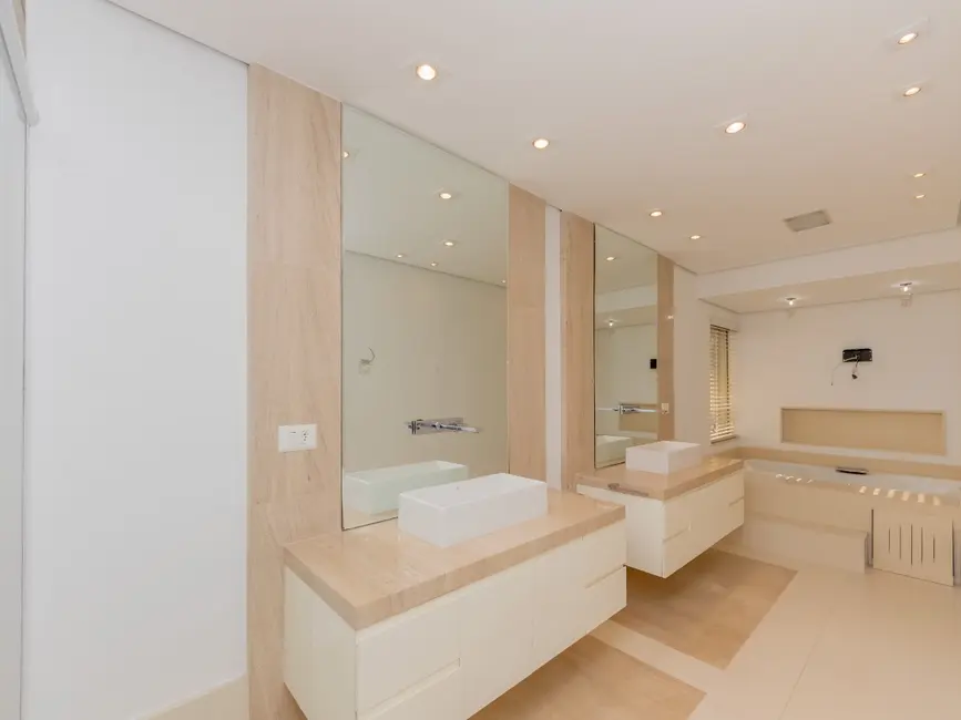 Sobrado com 4 quartos à venda, 391m2 em Vila Inah, São Paulo - SP - imagem 7 Foto 7 de Sobrado com 4 quartos à venda, 391m2 em Vila Inah, São Paulo - SP